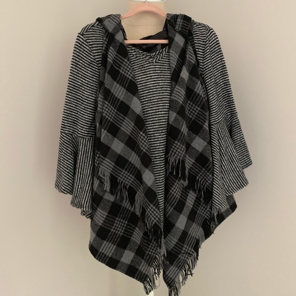 My Michelle Fall Plaid Fleece Vest, M - Picture 8 of 8